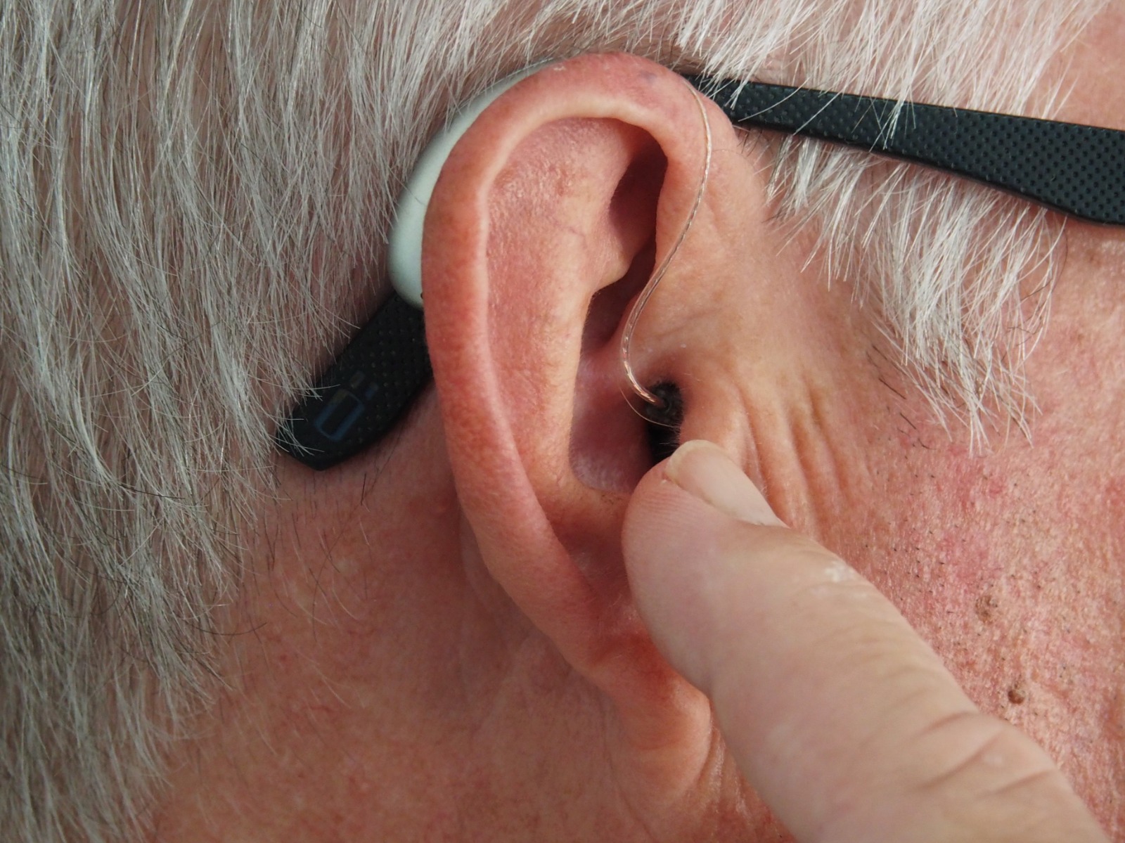 Choisir le bon appareil auditif : le guide complet