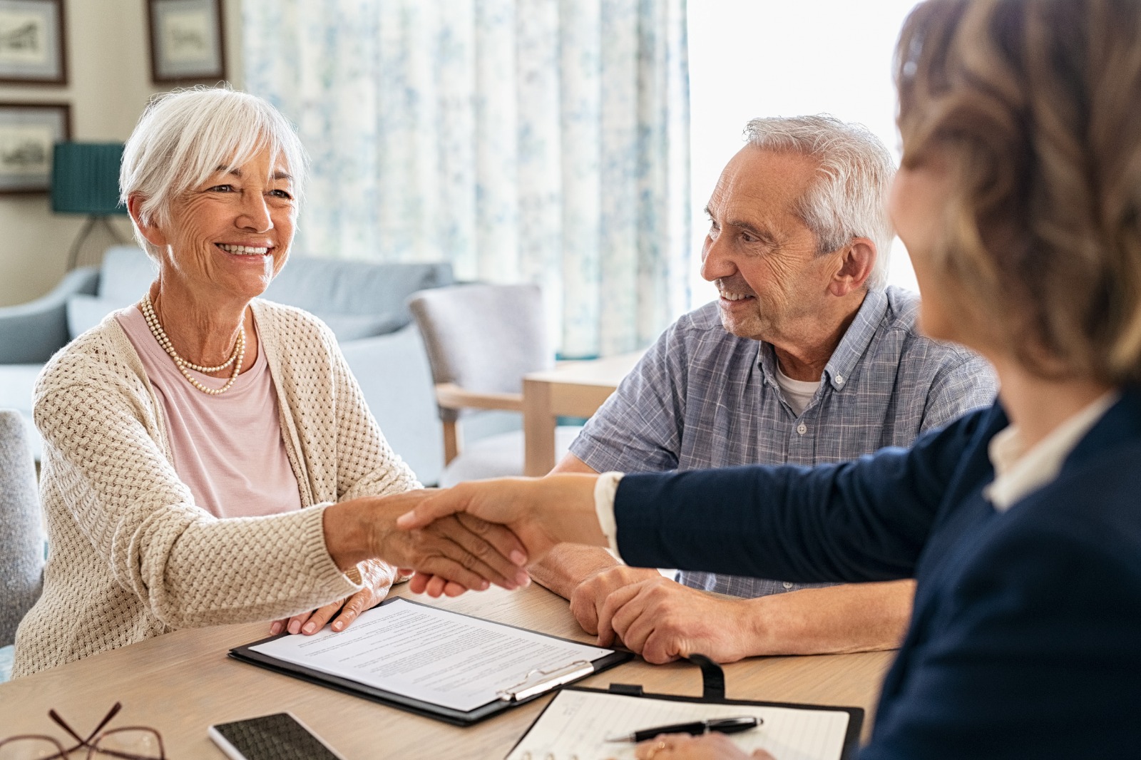 Comment choisir la meilleure assurance santé pour les seniors : conseils pratiques