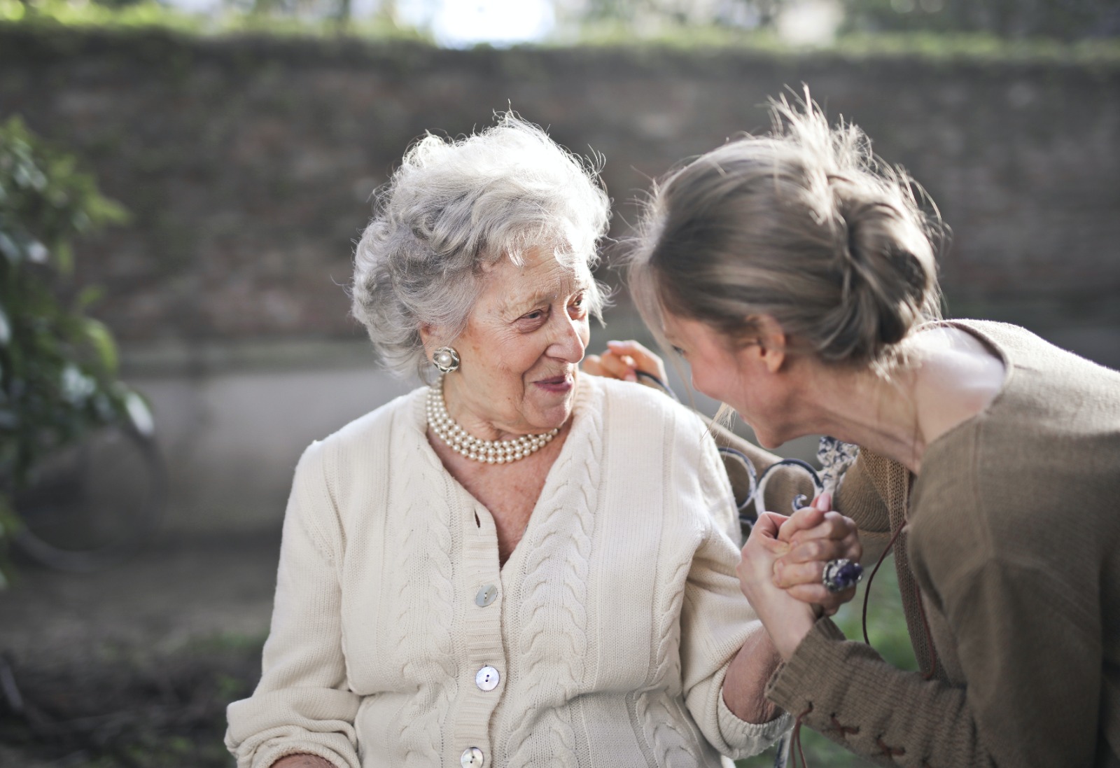 Liste des meilleurs sites pour seniors de téléassistance personnes âgées