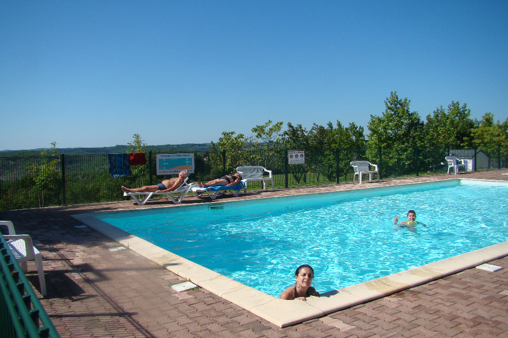 gites-amp-chambres-d-hotes-occitanie-lot-chambres-d-hotes-chalets-hotes011213242530464975.jpg